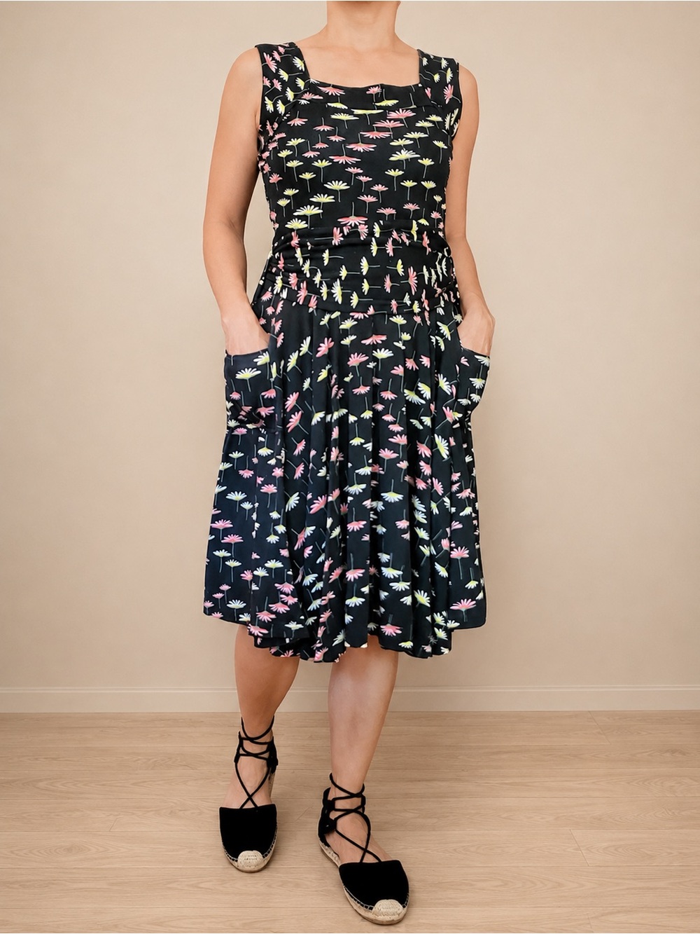 Effie’s Heart Retro Floral Fit & Flare Midi Dress Pockets S